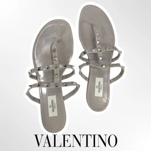 Valentino Rockstud Caged Ankle Strap Flat Thong Sandals Taupe Size 40 US 10